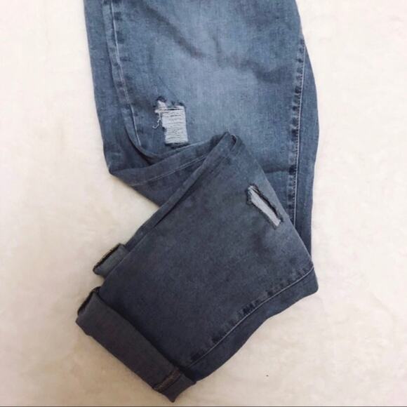 GAP Low Rise Straight Crop Jeans - Picture 6 of 8